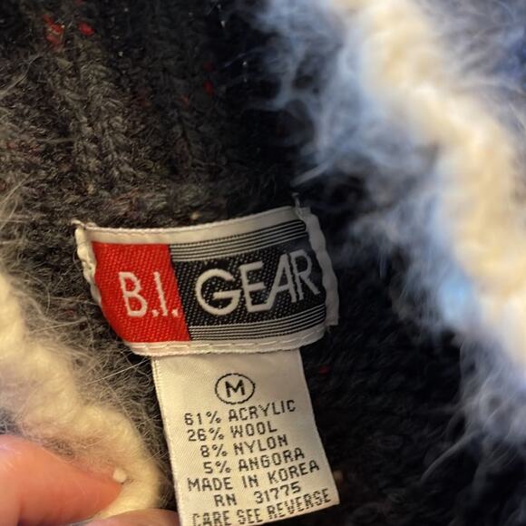 B.I. Gear Vintage Snowflake Mock Neck Sweater Wool Angora Blend Gray Red Medium - Picture 5 of 6
